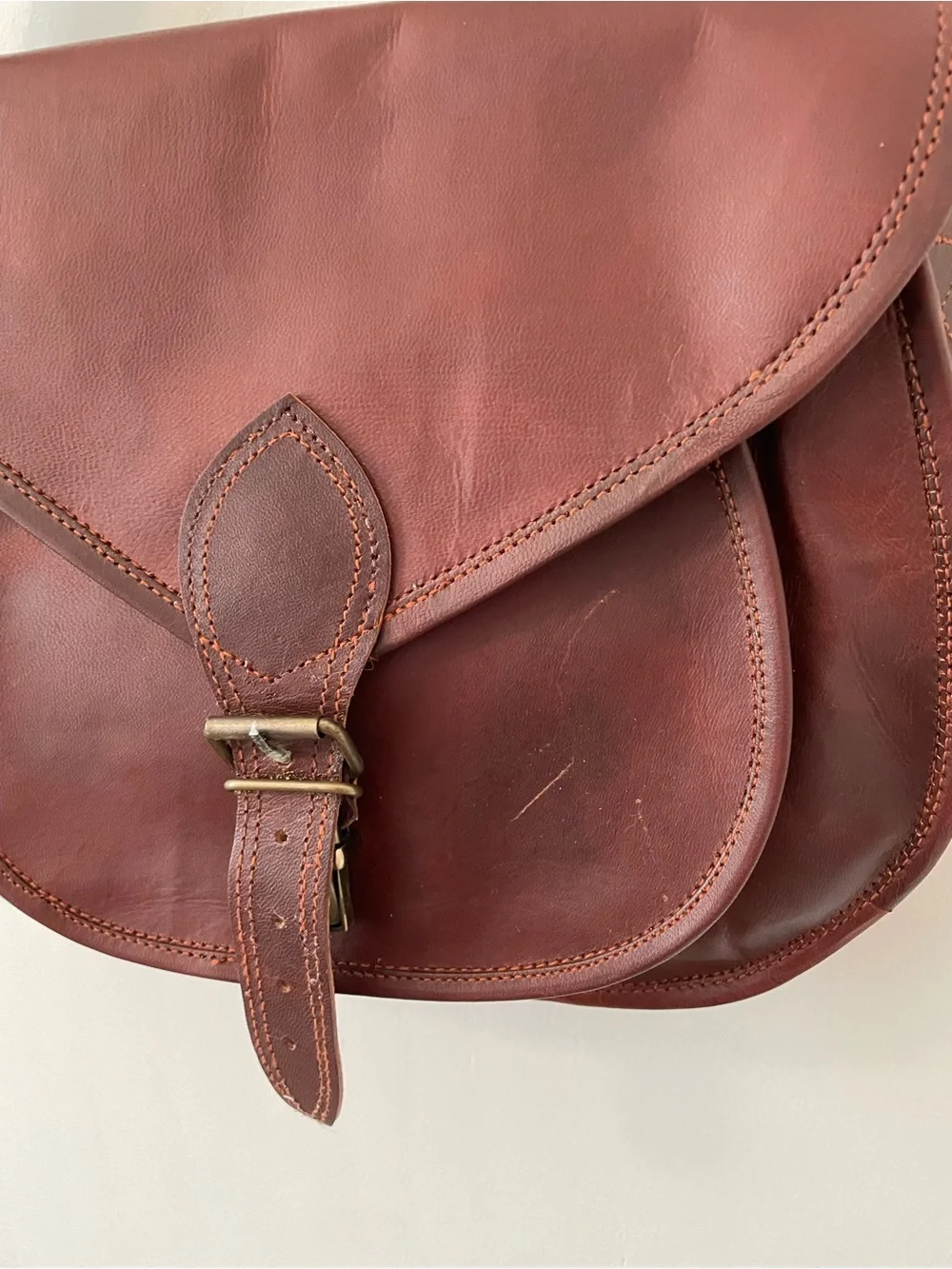 Classic Brown Leather Saddle Crossbody Bag
